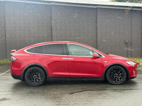 Used 2016 Tesla Model X 90D AWD/4WD image 5
