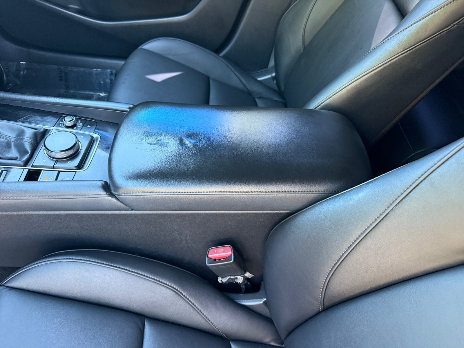 Used 2019 MAZDA MAZDA3 Hatchback w/ Preferred Package FWD image 14
