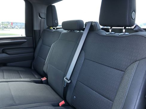 Used 2025 Chevrolet Silverado 2500 LT image 11