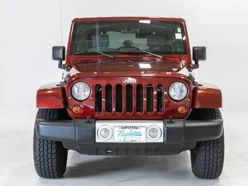 Used 2010 Jeep Wrangler Unlimited Sahara w/ Trailer Tow Group AWD/4WD image 5
