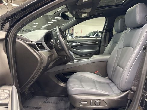 Used 2023 Buick Enclave Essence w/ Experience Buick Package image 9