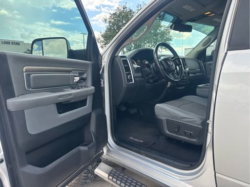 Used 2017 RAM 2500 Big Horn AWD/4WD image 6