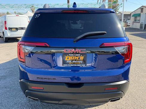 Used 2023 GMC Acadia SLT w/ Elevation Edition FWD image 7