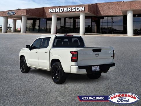 Used 2023 Nissan Frontier SV w/ Midnight Edition Package image 5