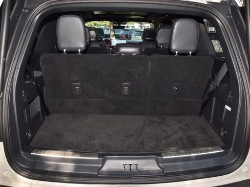 Certified 2024 Lincoln Navigator Premiere AWD/4WD image 37