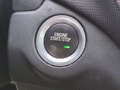 Certified 2023 Chevrolet Equinox RS FWD image 34