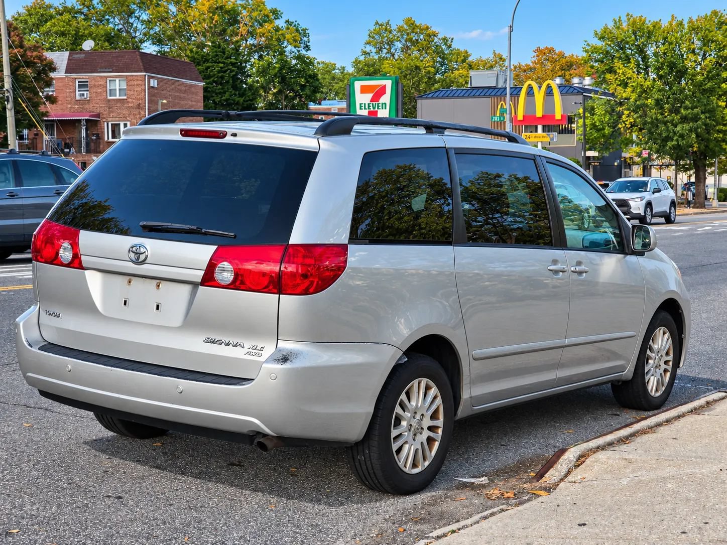 Used 2008 Toyota Sienna XLE AWD/4WD image 8