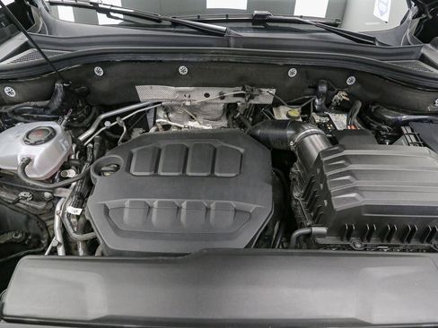 Certified 2025 Volkswagen Atlas Peak Edition SE AWD/4WD image 16