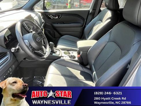 Used 2025 Subaru Forester Limited AWD/4WD image 26