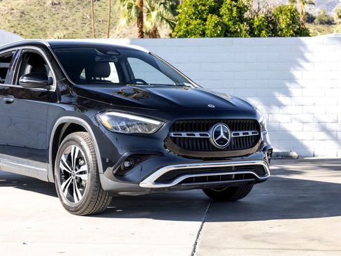 Used 2025 Mercedes-Benz GLA 250 image 3