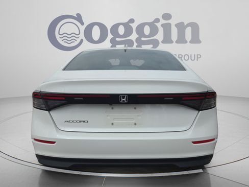 Certified 2023 Honda Accord EX image 4