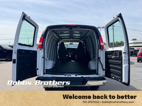 New 2026 Chevrolet Express 2500 w/ Driver Convenience Package RWD image 30