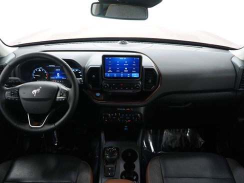 Used 2022 Ford Bronco Sport Outer Banks w/ Tech Package image 12