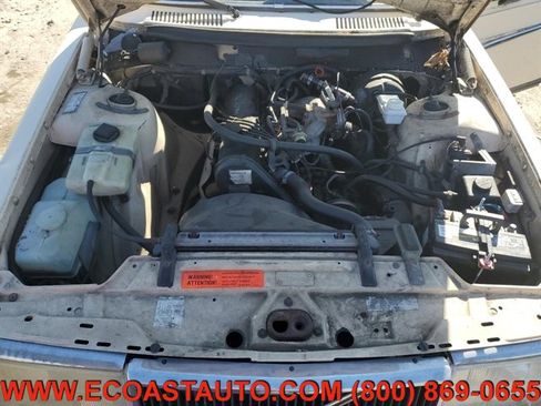 Used 1989 Volvo 240 DL image 12