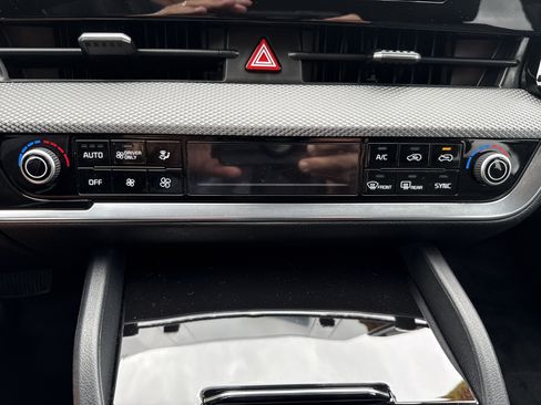 Certified 2023 Kia Sportage LX AWD/4WD image 7
