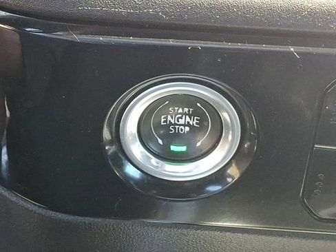 Used 2023 Chevrolet Silverado 1500 LT AWD/4WD image 16