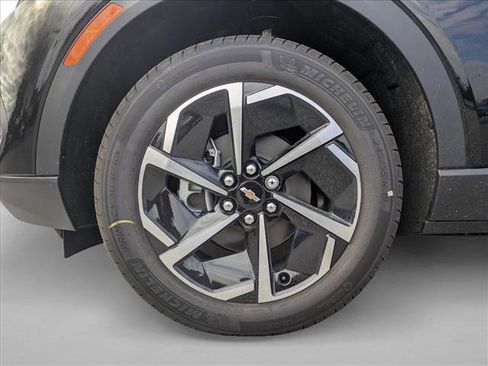 New 2026 Chevrolet Equinox EV LT image 10