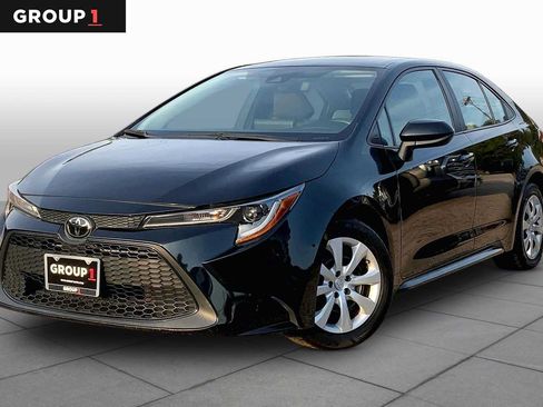 Used 2022 Toyota Corolla LE FWD image 1
