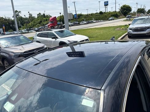 Used 2019 Toyota Camry LE FWD image 20