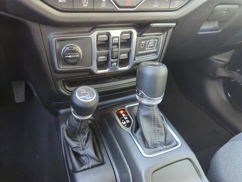 New 2026 Jeep Gladiator Sport AWD/4WD image 11