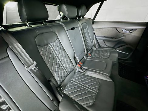 Used 2022 Audi SQ8 Prestige w/ Prestige Package image 28