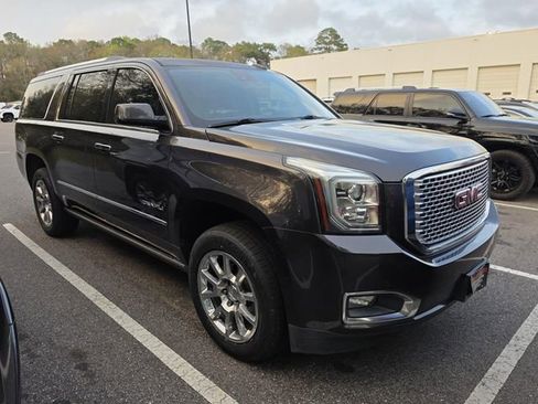 Used 2017 GMC Yukon XL Denali w/ Open Road Package image 1