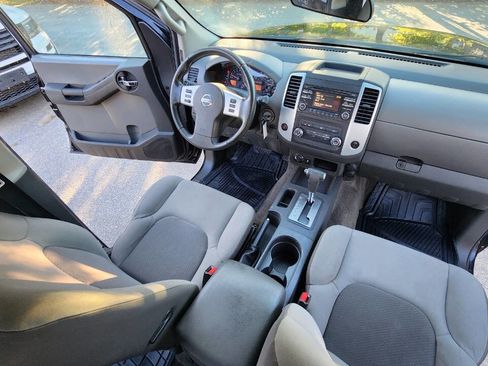 Used 2014 Nissan Xterra S image 38