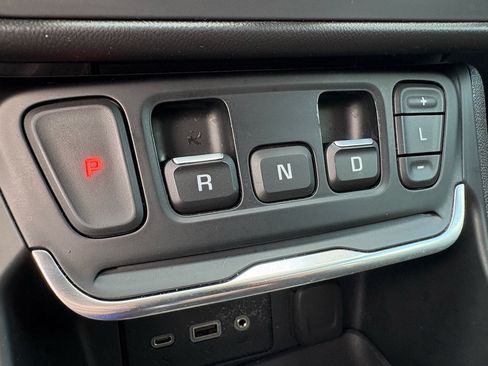 Used 2021 GMC Terrain SLE w/ Driver Convenience Package FWD image 23