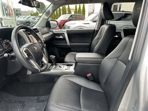 Used 2022 Toyota 4Runner TRD Sport w/ Technology Package image 14