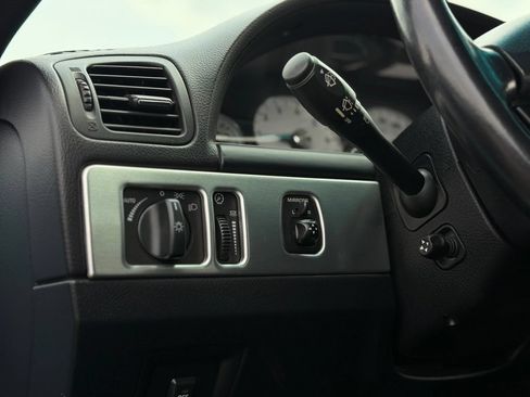 Used 2003 Ford Thunderbird RWD image 16