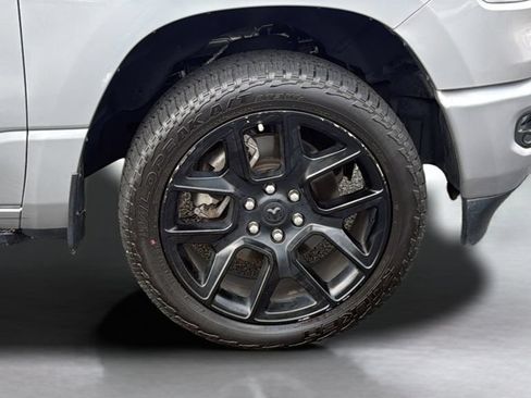 Used 2024 RAM 1500 Laramie AWD/4WD image 25