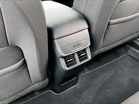 Used 2025 Chevrolet Equinox LT AWD/4WD image 28