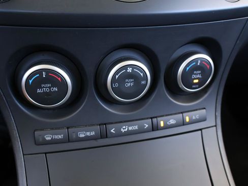 Used 2012 MAZDA MAZDA3 Touring FWD image 46