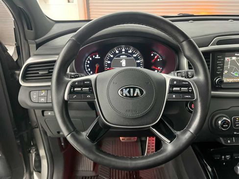Used 2019 Kia Sorento SX AWD/4WD image 17