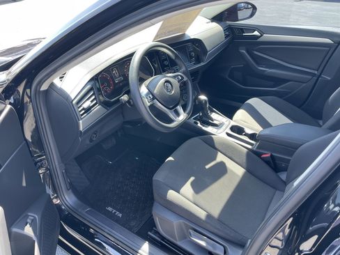 Used 2019 Volkswagen Jetta S w/ Driver Assistance Package FWD image 12