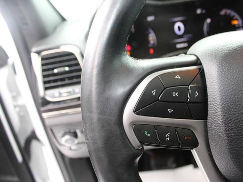 Used 2019 Jeep Grand Cherokee High Altitude image 11