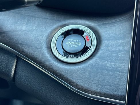 New 2025 Jeep Grand Cherokee Overland w/ Adv Protech Group III image 28