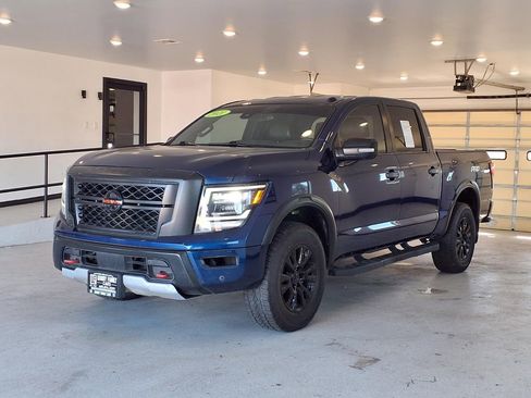 Used 2021 Nissan Titan PRO-4X w/ Pro-4x Convenience Package AWD/4WD image 22