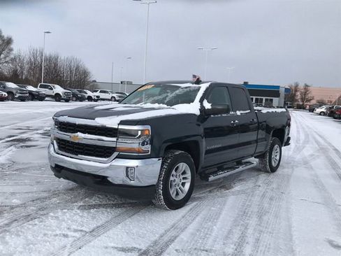 Used 2017 Chevrolet Silverado 1500 LT w/ All Star Edition image 26