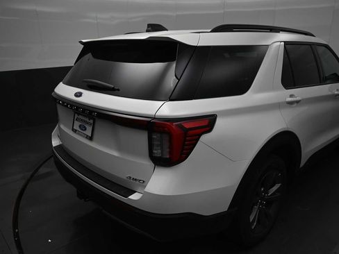 New 2026 Ford Explorer Active w/ Active Comfort Package AWD/4WD image 13