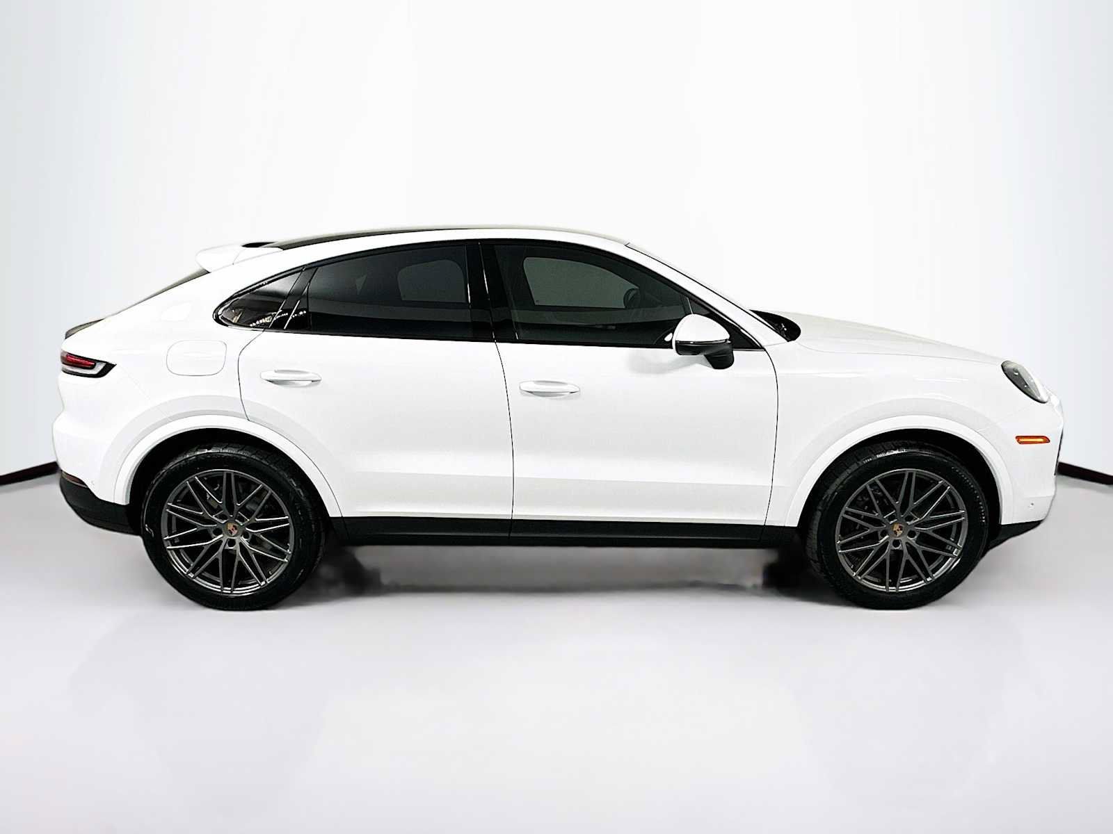 Used 2026 Porsche Cayenne Coupe AWD/4WD image 8