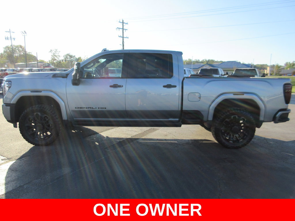 Used 2024 GMC Sierra 2500 Denali Ultimate AWD/4WD image 10