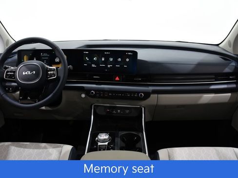 New 2026 Kia Carnival EX image 8