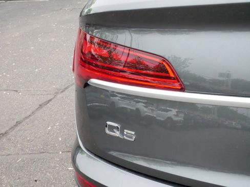 Used 2023 Audi Q5 2.0T Premium Plus w/ Premium Plus Package AWD/4WD image 17
