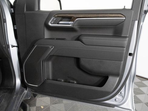 Used 2023 GMC Sierra 1500 Elevation image 43
