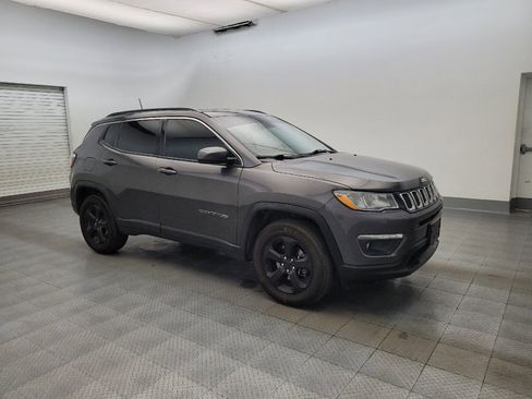 Used 2017 Jeep Compass Latitude w/ Popular Equipment Group AWD/4WD image 11