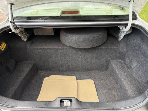 Used 2006 Mercury Grand Marquis LS RWD image 17
