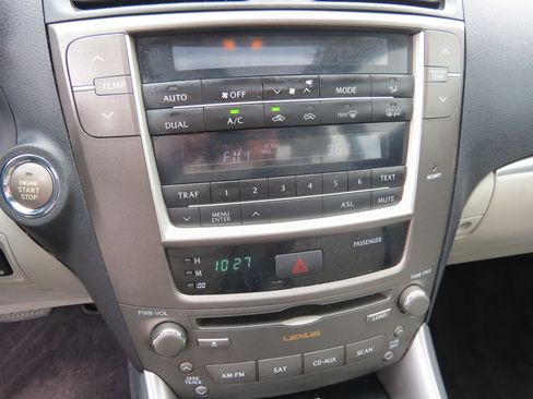 Used 2011 Lexus IS 250 RWD image 21