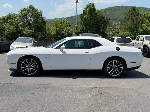 Used 2023 Dodge Challenger R/T w/ Plus Package RWD image 9