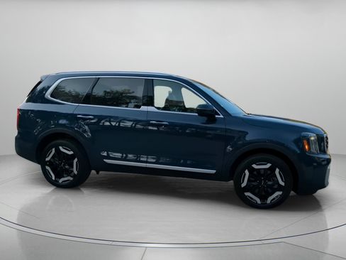 Used 2024 Kia Telluride S w/ S Sunroof Package FWD image 34